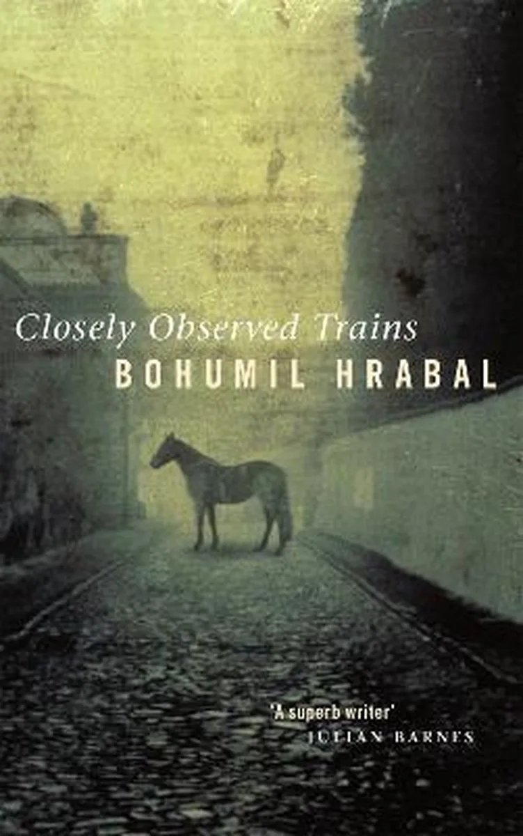 Closely Observed Trains fra Abacus – billede af bogen