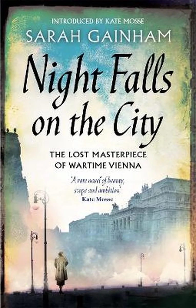 Night Falls On The City von Abacus – Buchfoto