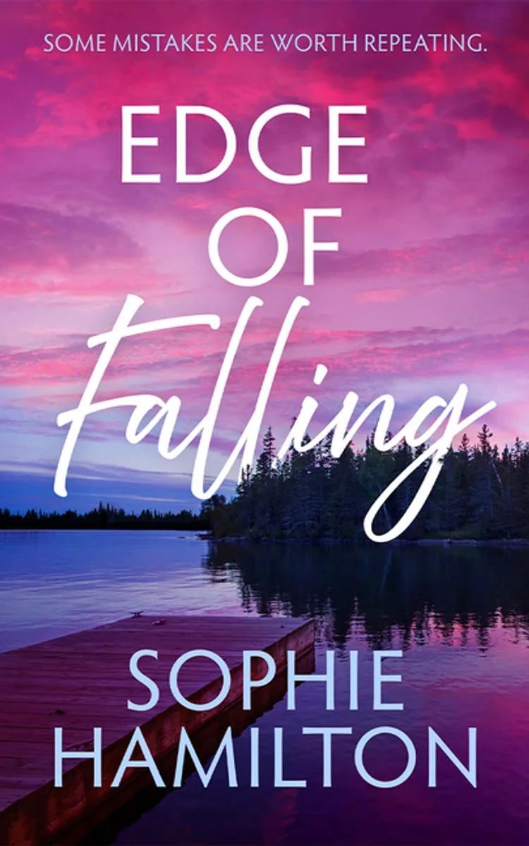 Edge Of Falling von Amazon Publishing – Buchfoto