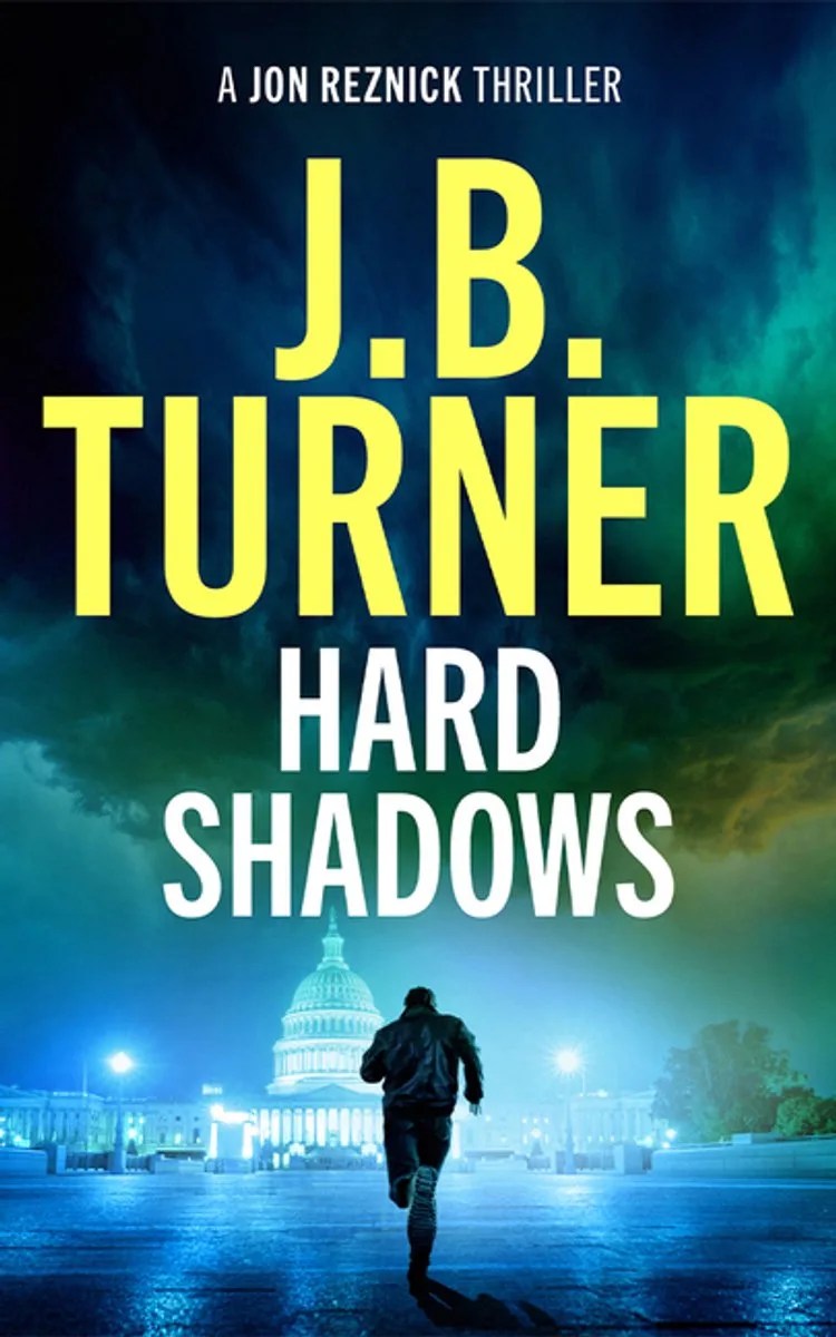 Hard Shadows van Amazon Publishing – boekfoto
