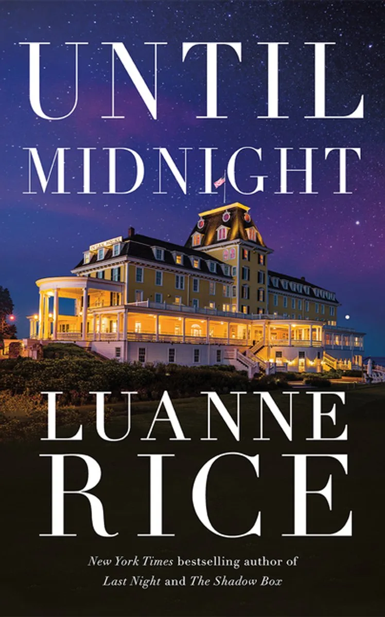 Until Midnight von Amazon Publishing – Buchfoto
