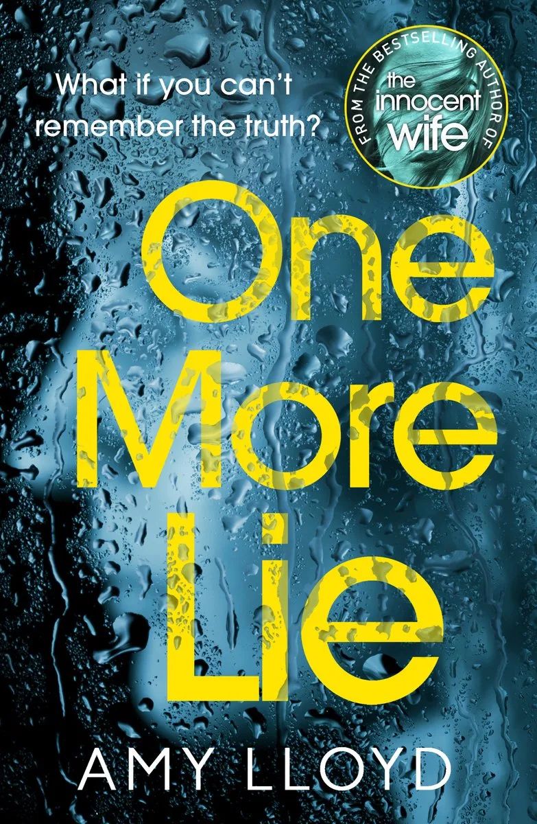 One More Lie von Arrow Books – Buchfoto