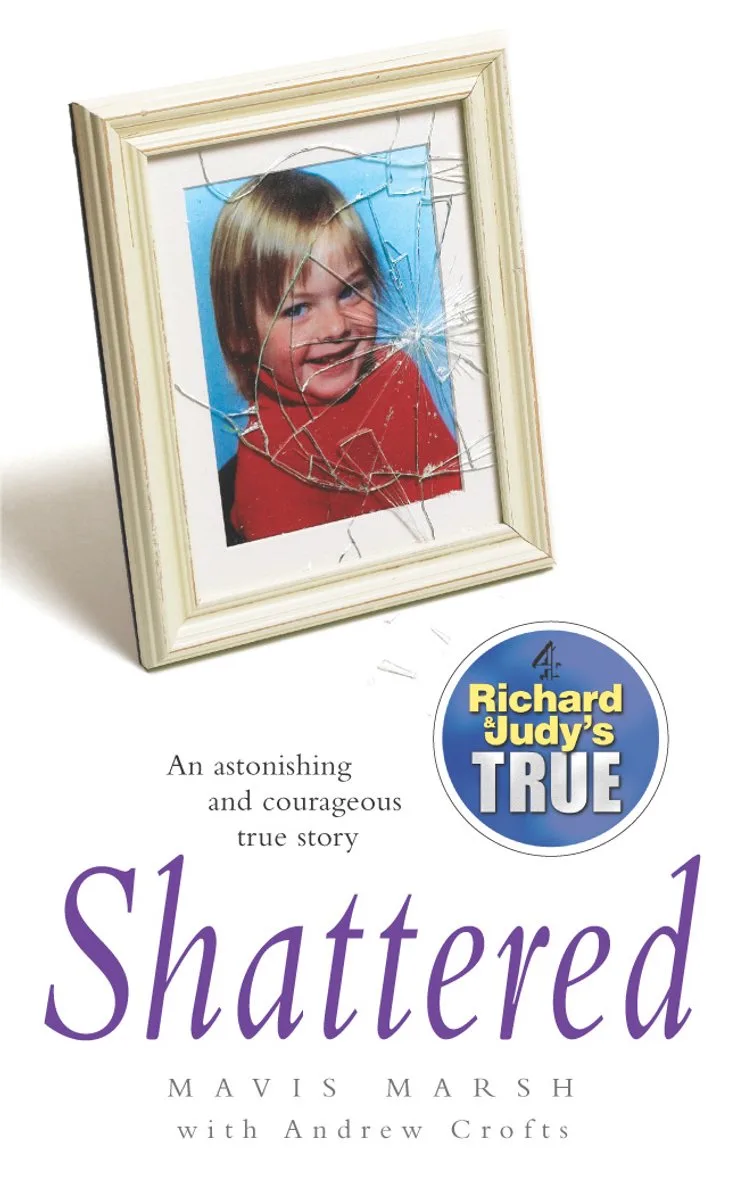 Shattered von Arrow Books – Buchfoto