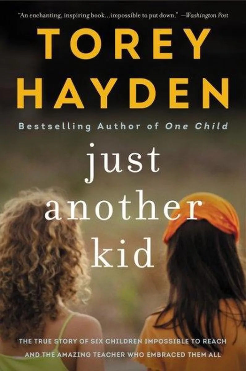 Just Another Kid van Avon – boekfoto