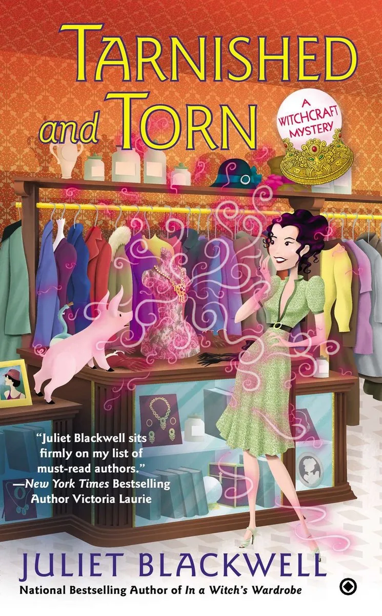 Tarnished And Torn von Berkley – Buchfoto