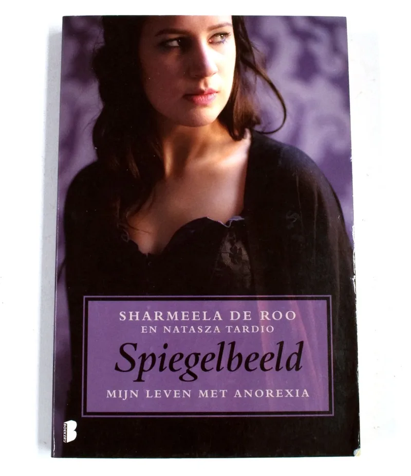 Spiegelbeeld von Boekerij – Buchfoto