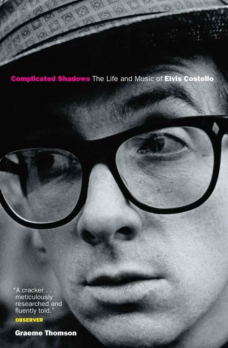 Complicated Shadows von Canongate – Buchfoto