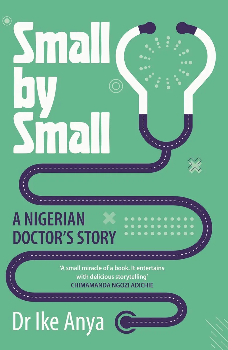 Small by Small von Canongate – Buchfoto