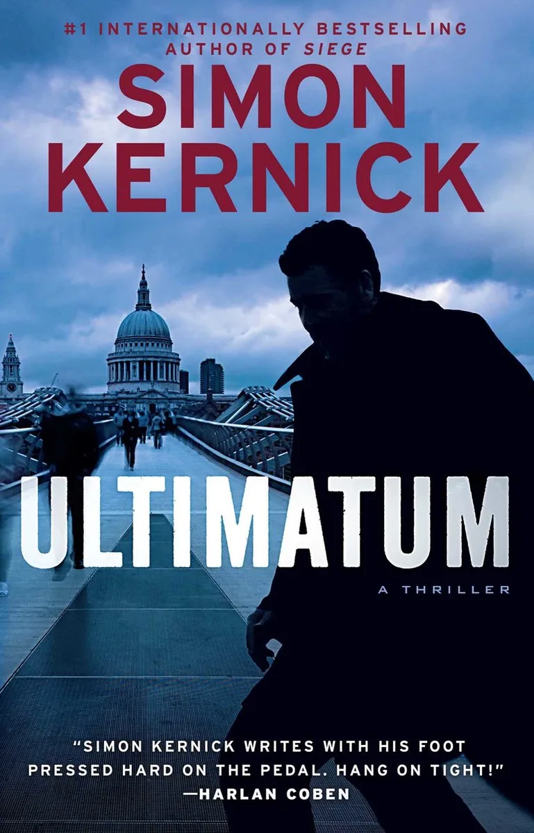 Ultimatum von Century – Buchfoto