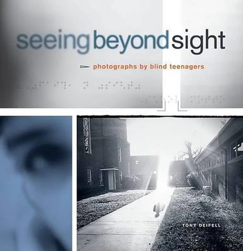 Seeing Beyond Sight von Chronicle Books – Buchfoto