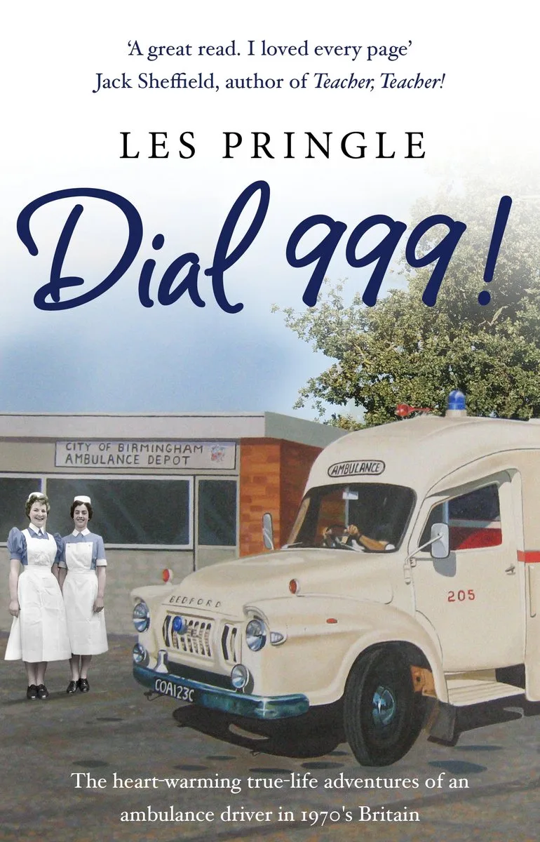 Dial 999! von Corgi – Buchfoto