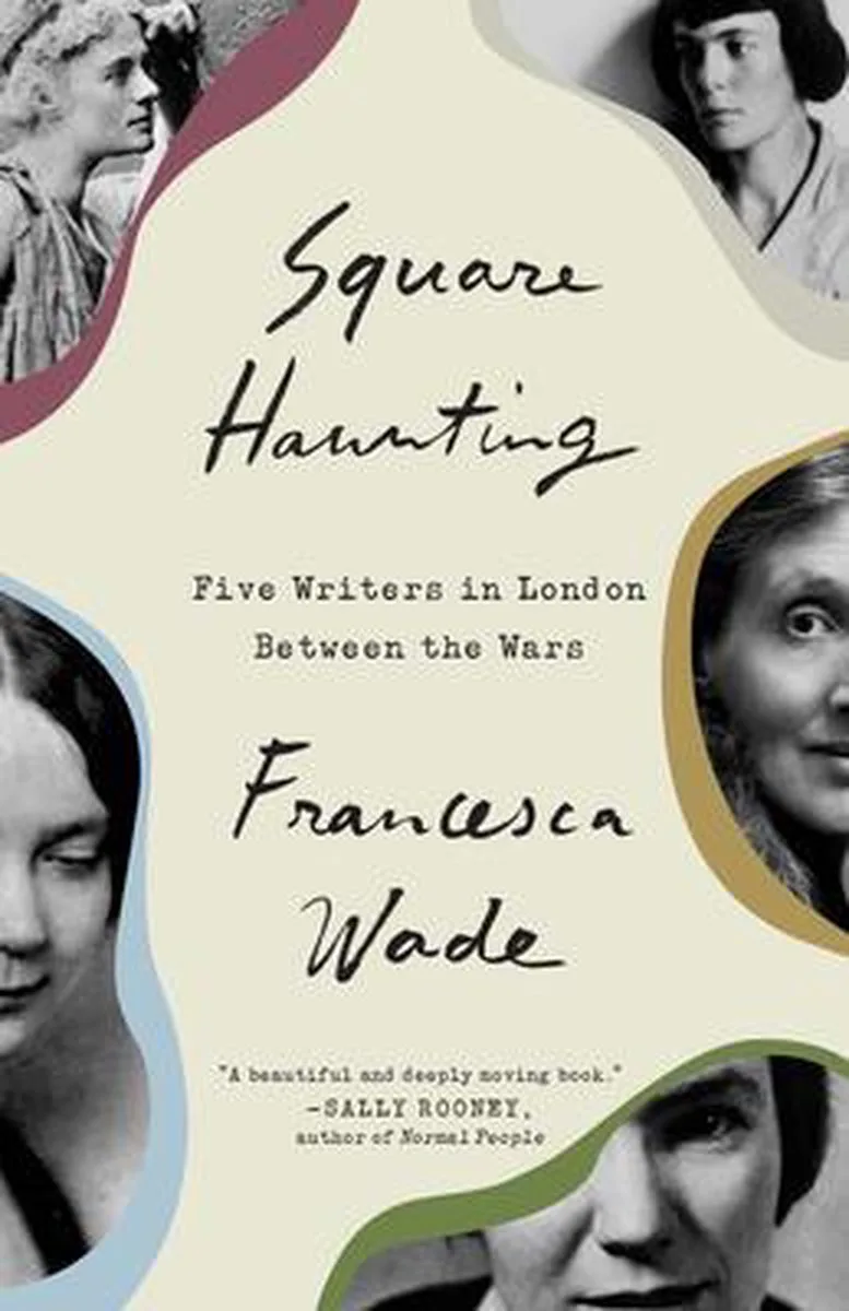 Square Haunting von Crown – Buchfoto