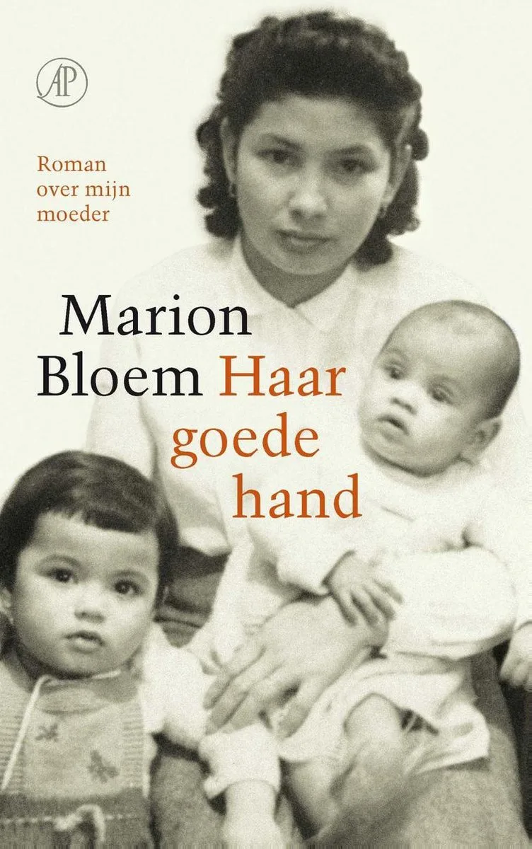 Haar goede hand von De Arbeiderspers – Buchfoto