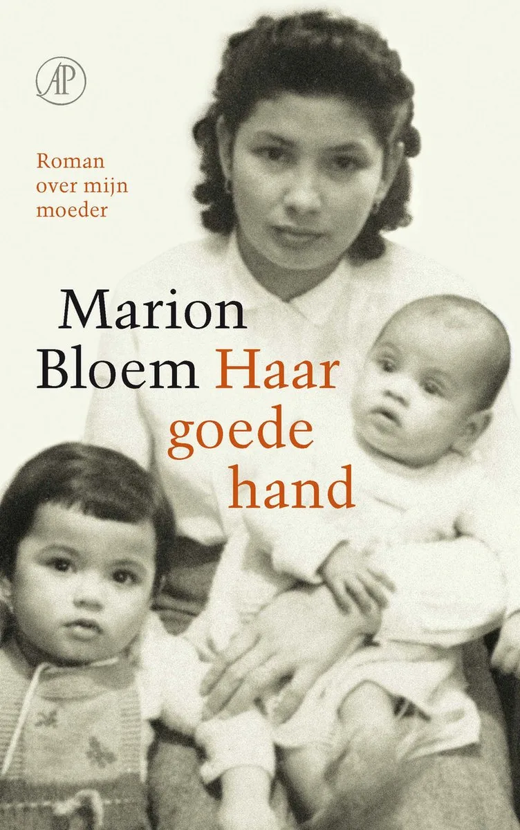 Haar goede hand von De Arbeiderspers – Buchfoto