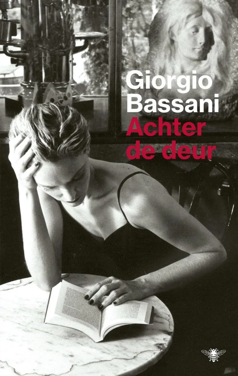 Achter de deur von De Bezige Bij – Buchfoto