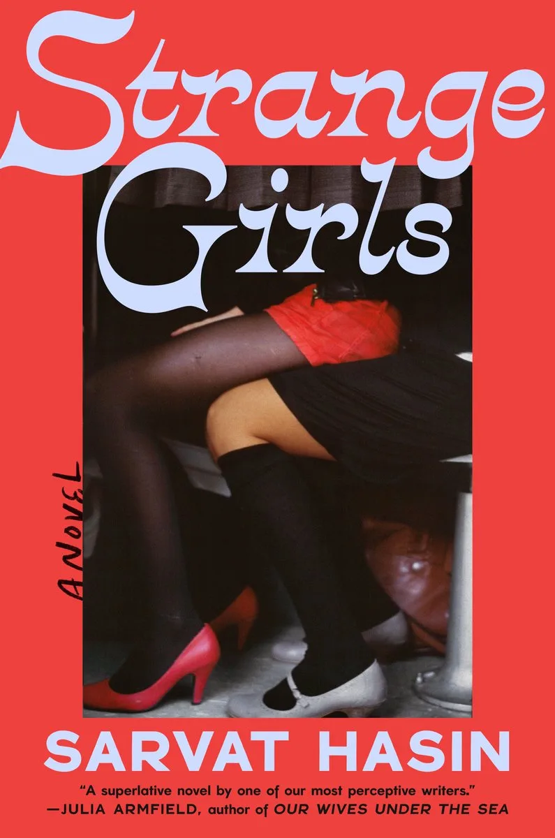 Strange Girls van Dutton – boekfoto