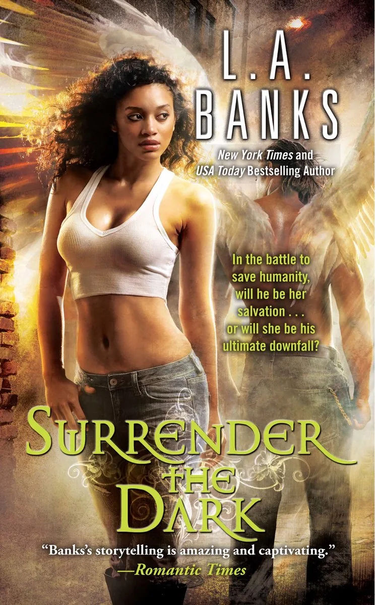 Surrender the Dark von Gallery Books – Buchfoto