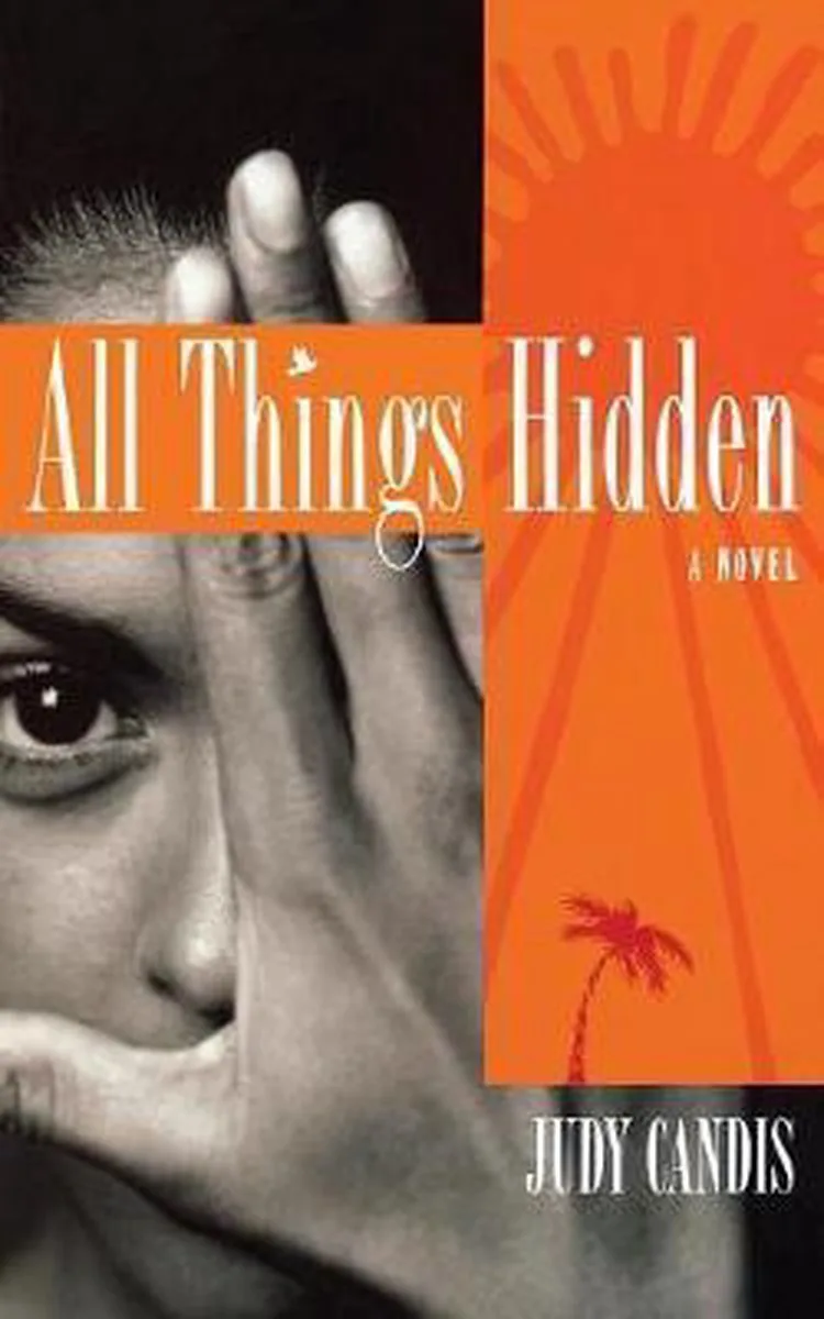 All Things Hidden von Grand Central Publishing – Buchfoto