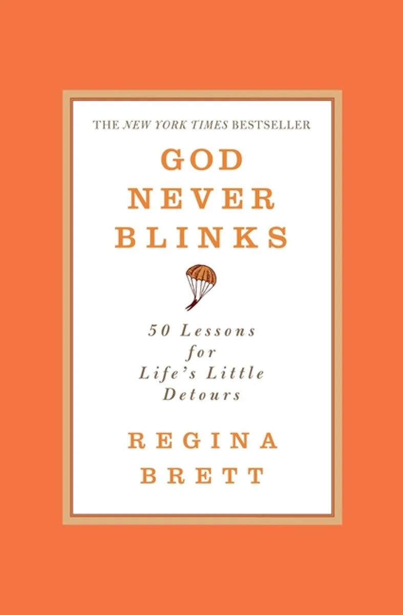 God Never Blinks von Grand Central Publishing – Buchfoto