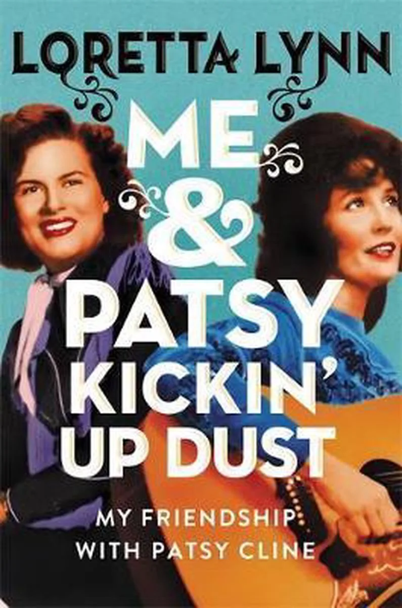 Me & Patsy Kickin' Up Dust von Grand Central Publishing – Buchfoto