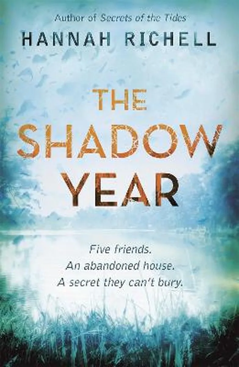 Shadow Year von Grand Central Publishing – Buchfoto