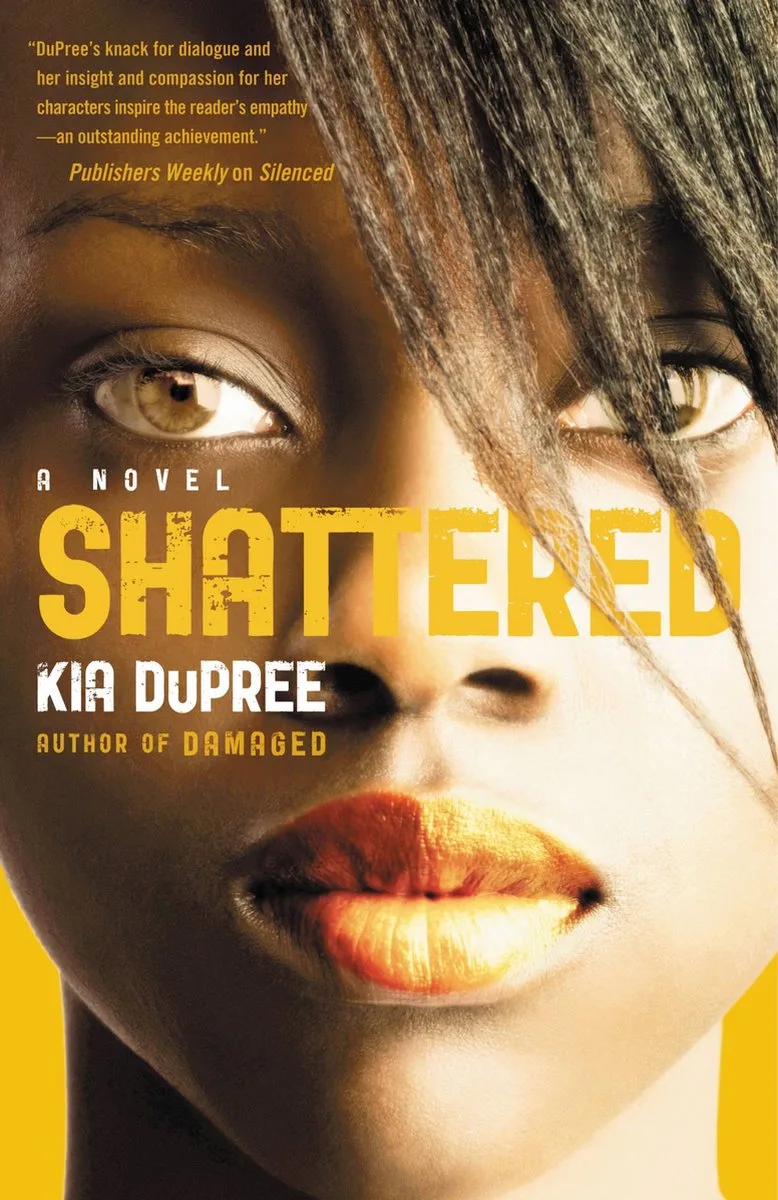 Shattered fra Grand Central Publishing – billede af bogen