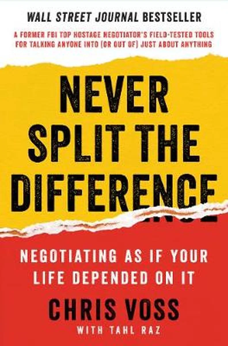 Never Split the Difference van HarperBusiness – boekfoto