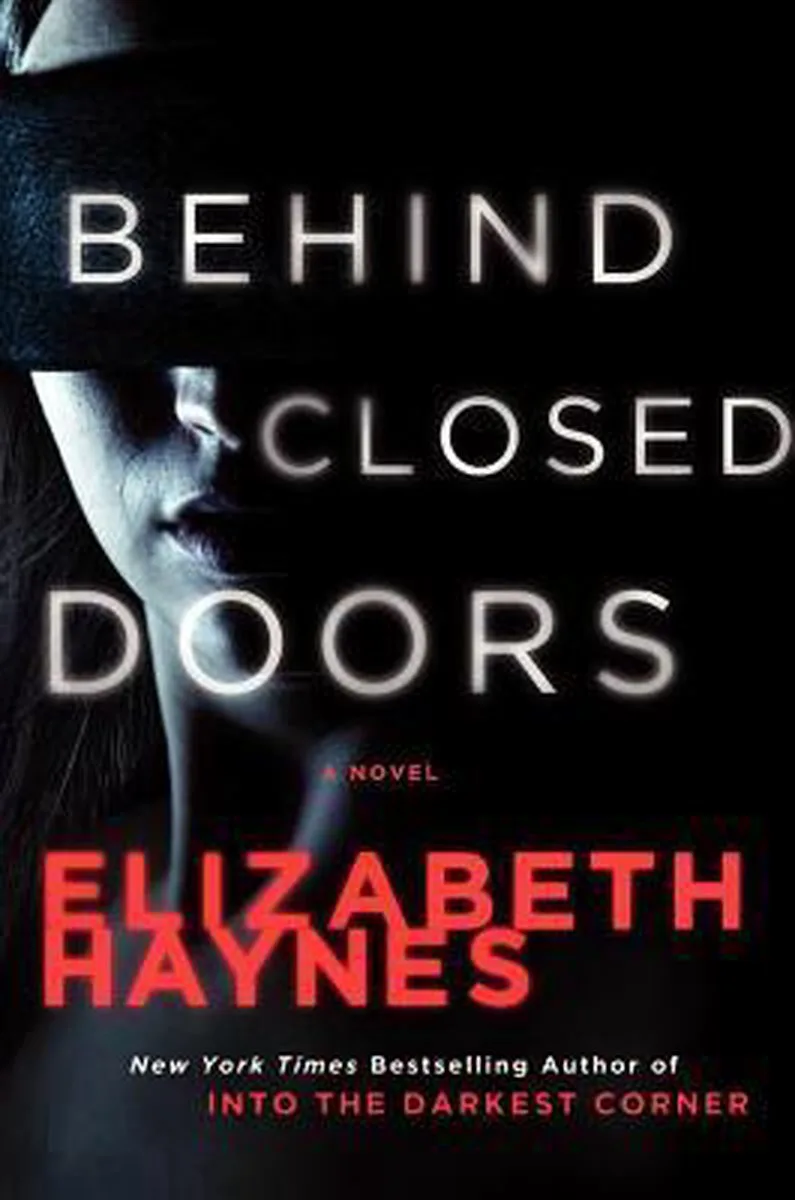 Behind Closed Doors von HarperCollins – Buchfoto