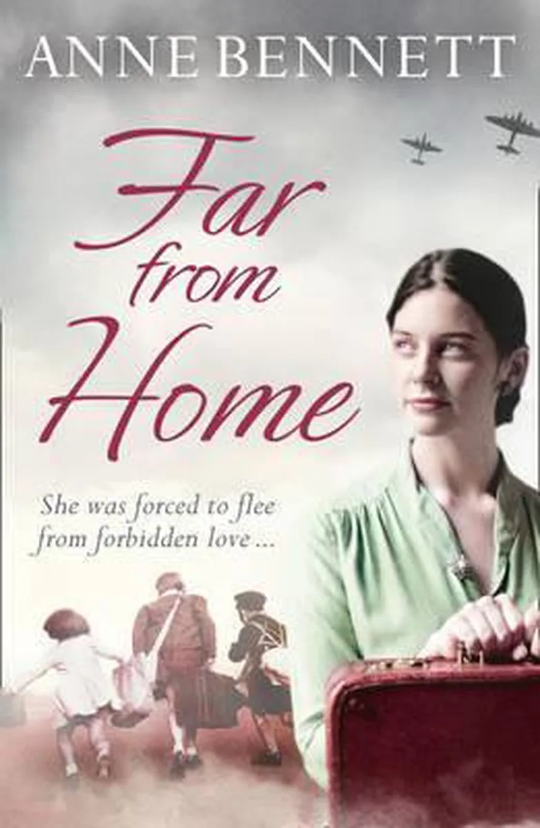 Far From Home von HarperCollins – Buchfoto