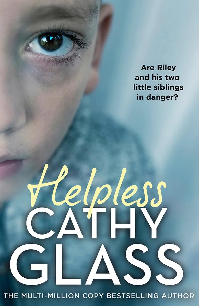 Helpless von HarperCollins – Buchfoto