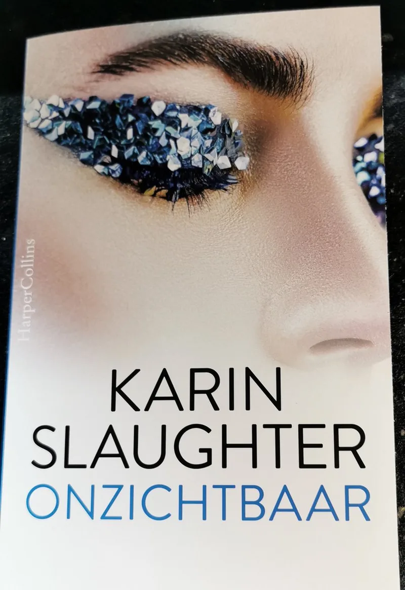 Onzichtbaar von HarperCollins – Buchfoto