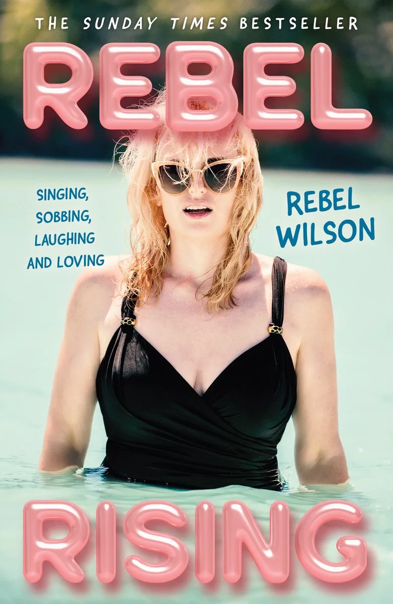 Rebel Rising von HarperCollins – Buchfoto