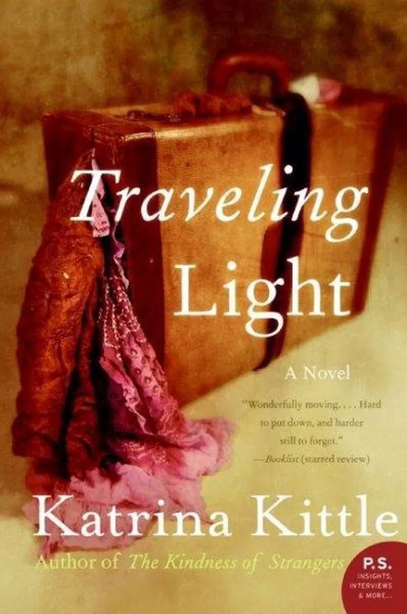 Traveling Light von HarperCollins – Buchfoto