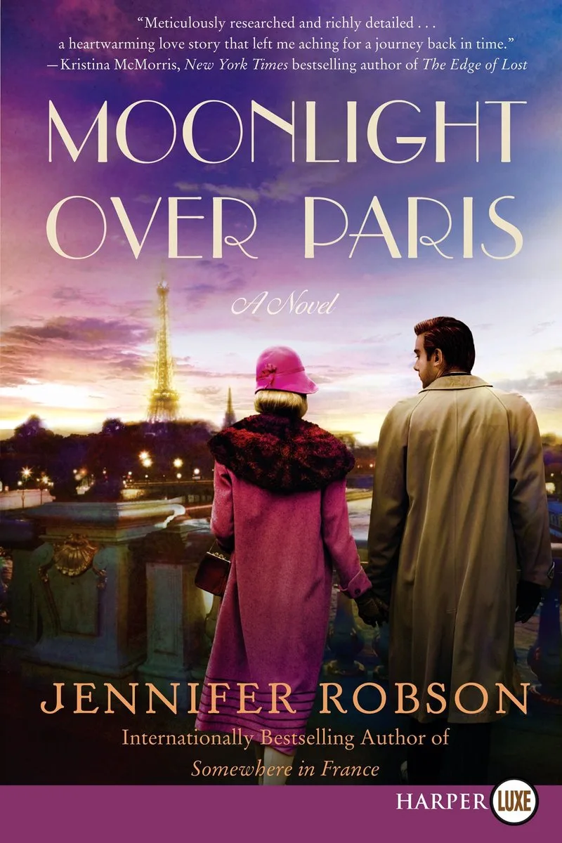 Moonlight over Paris von HarperLuxe – Buchfoto