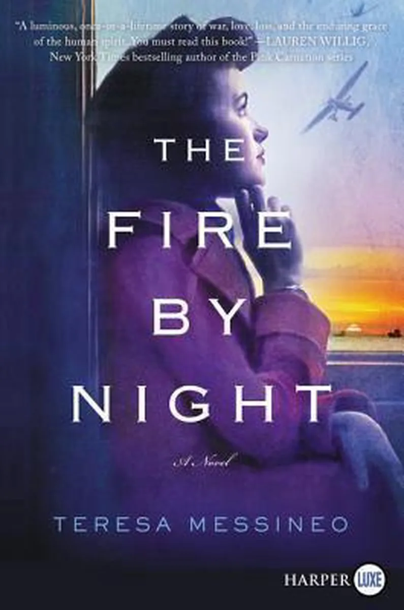 The Fire by Night von HarperLuxe – Buchfoto