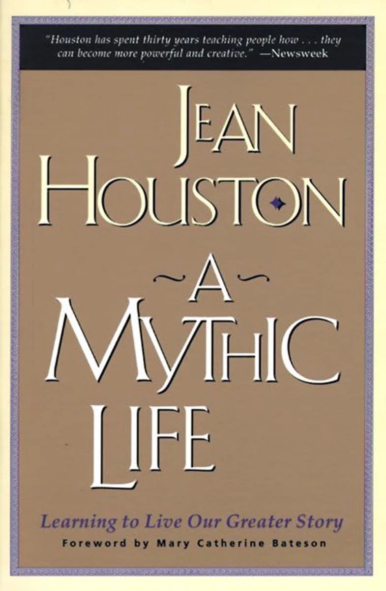A Mythic Life van HarperOne – boekfoto