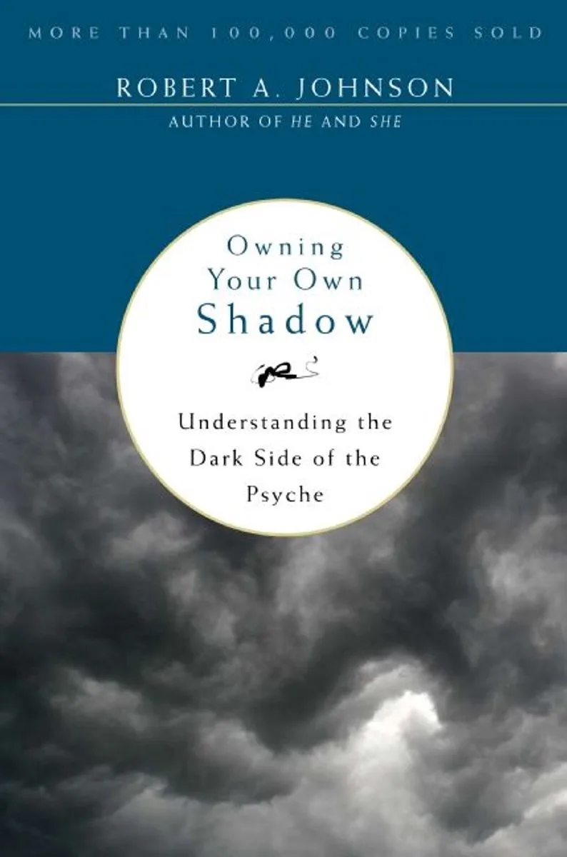Owning Your Own Shadow von HarperOne – Buchfoto