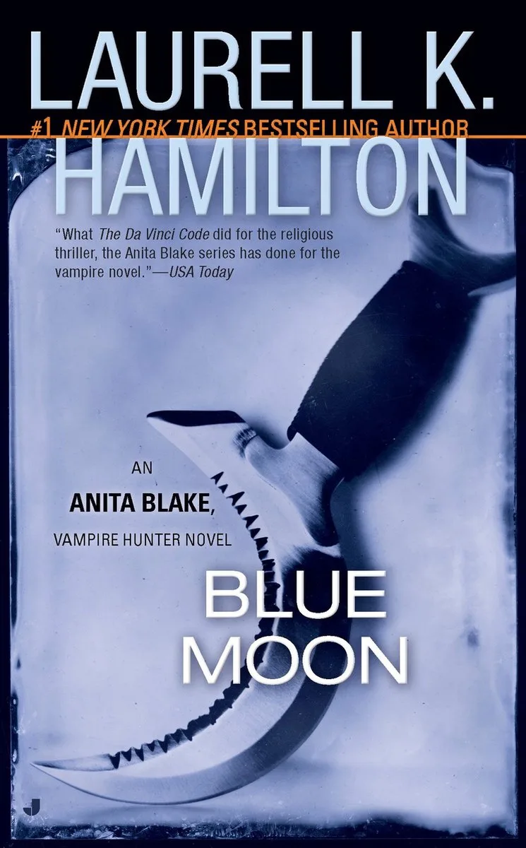 Blue Moon von Headline – Buchfoto