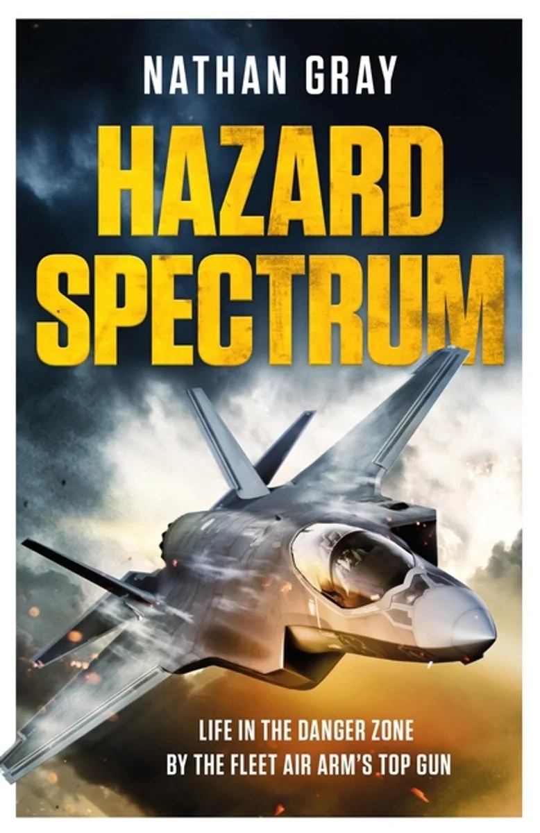 Hazard Spectrum von Headline – Buchfoto