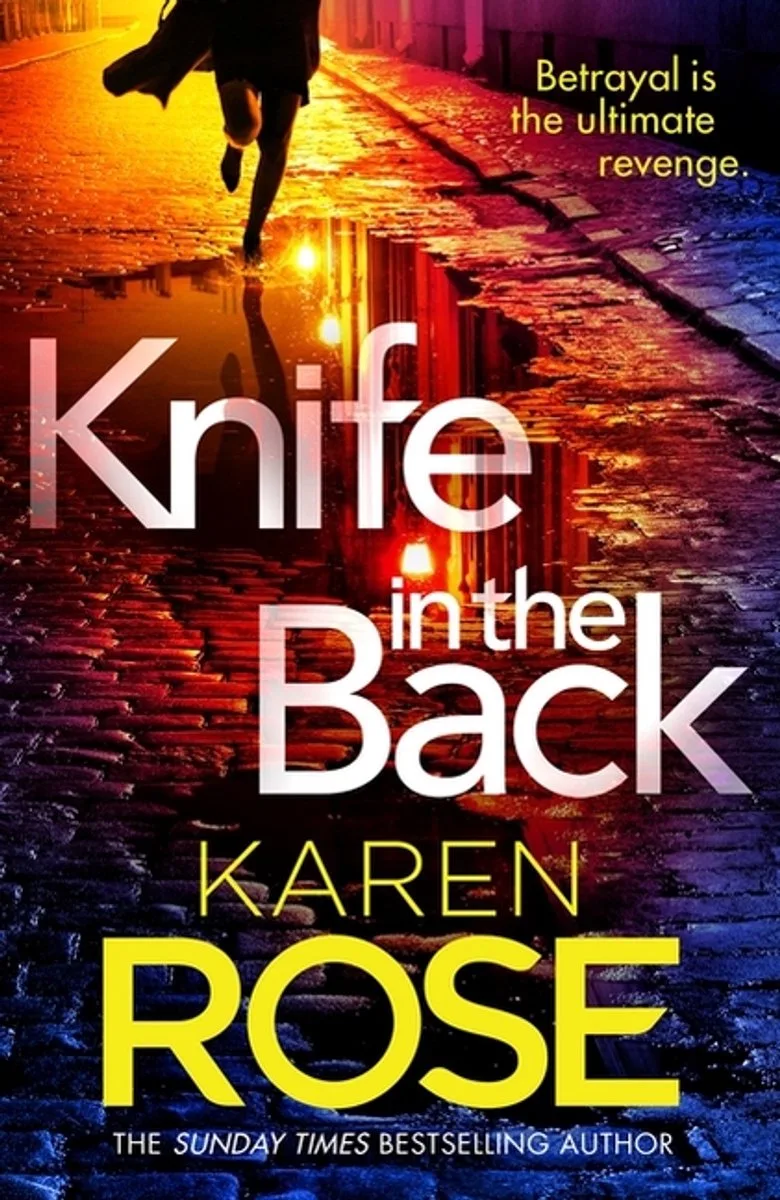 Knife In The Back von Headline – Buchfoto
