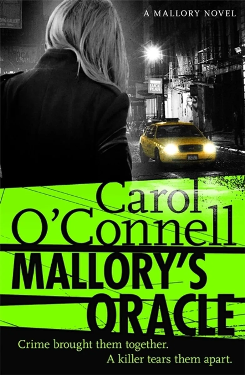 Mallory'S Oracle von Headline – Buchfoto