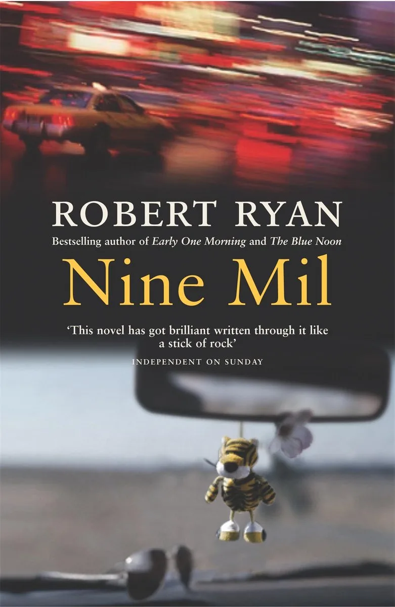 Nine Mil von Headline – Buchfoto
