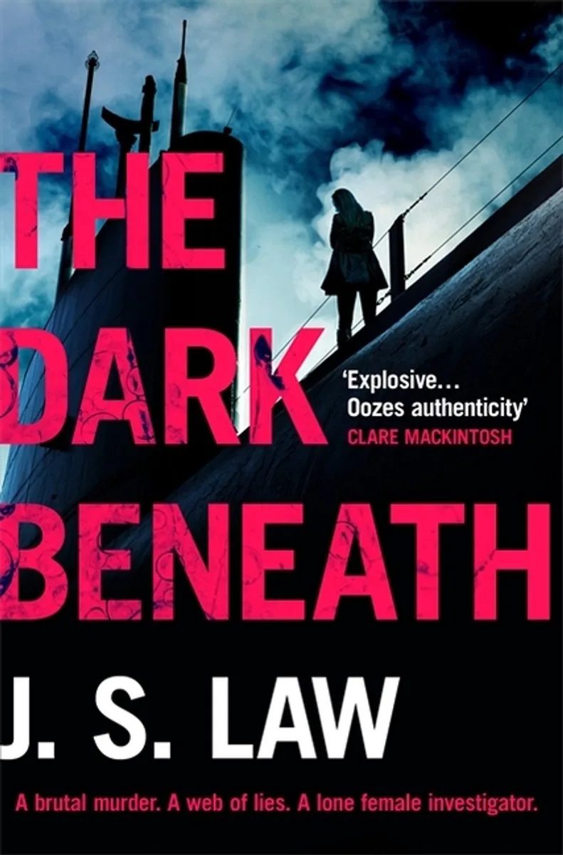The Dark Beneath van Headline – boekfoto