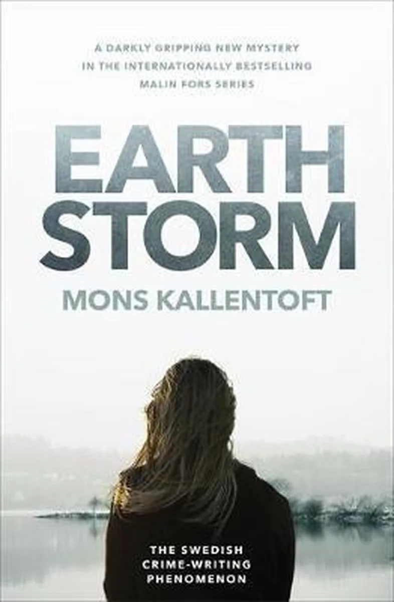 Earth Storm von Hodder & Stoughton – Buchfoto