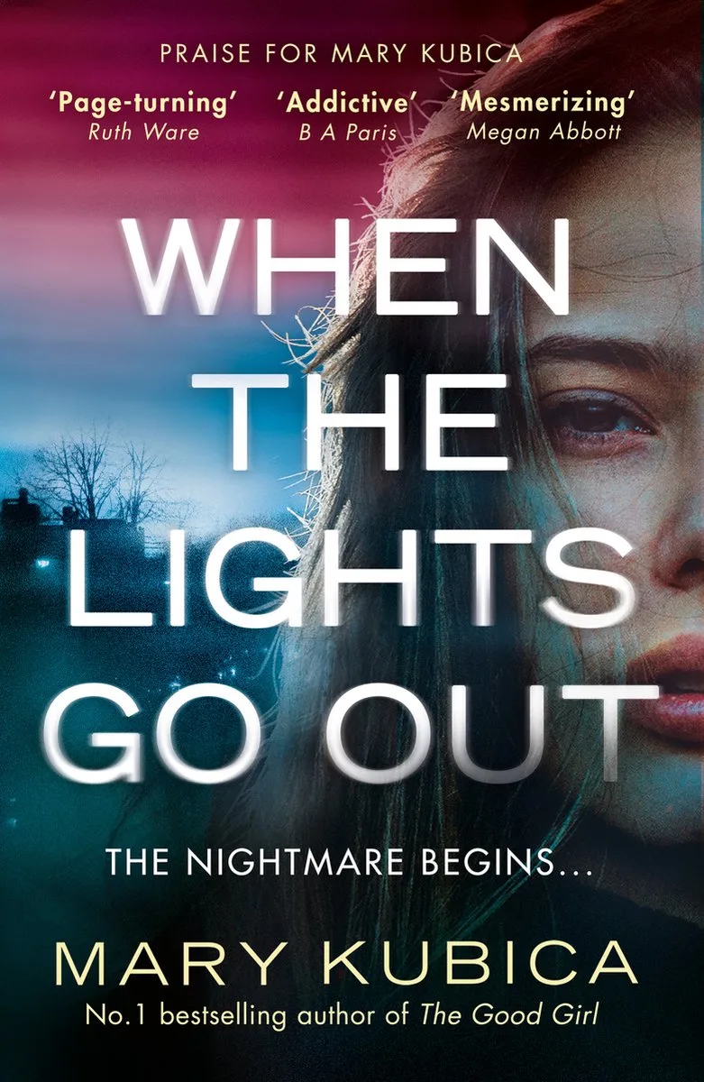 When The Lights Go Out de HQ – photo du livre