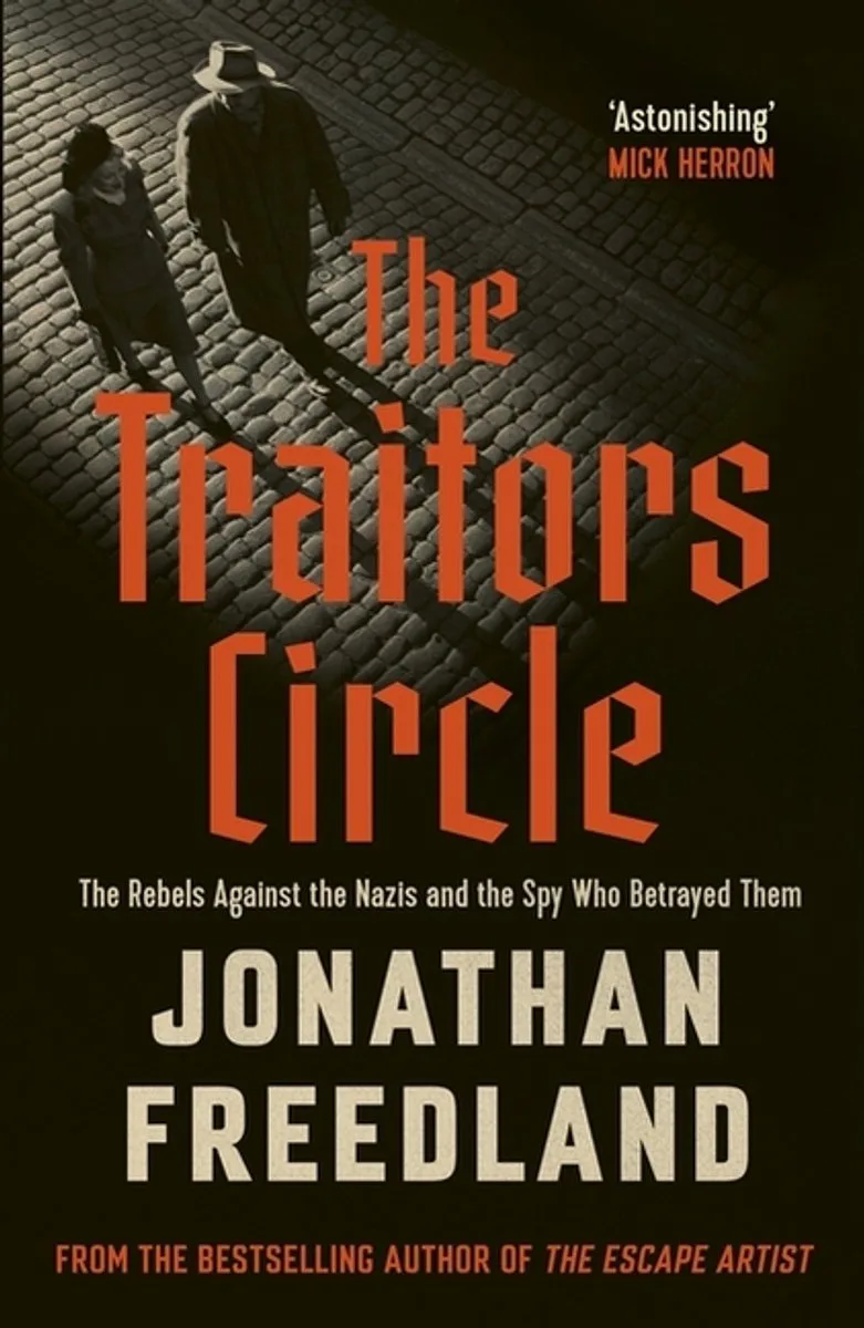 The Traitors Circle de John Murray – photo du livre