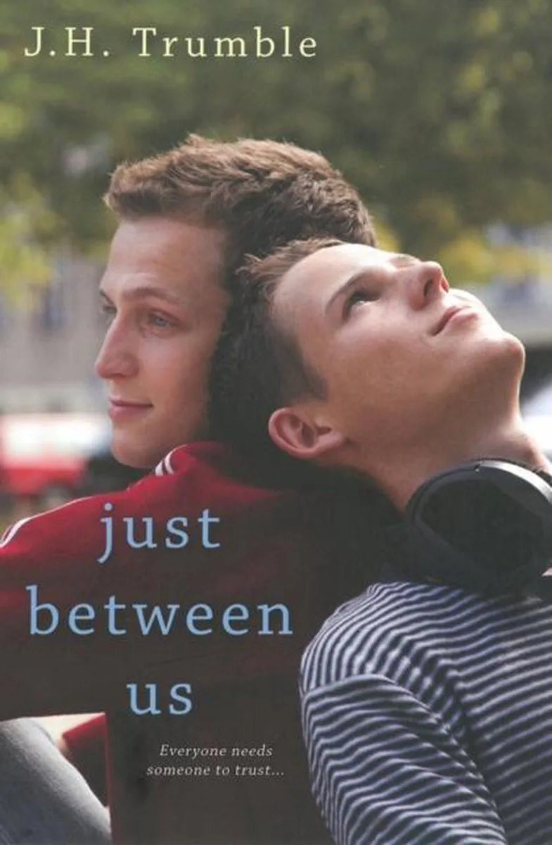 Just Between Us von Kensington – Buchfoto