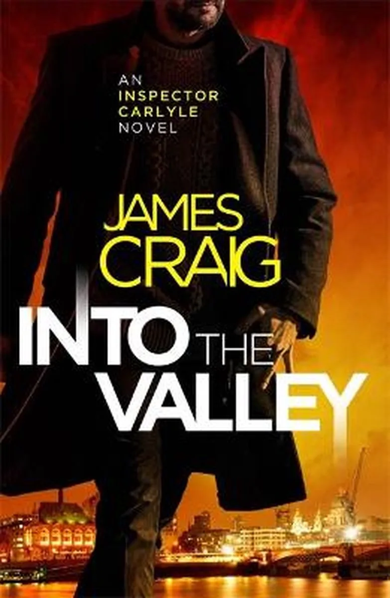 Into the Valley von Little, Brown – Buchfoto