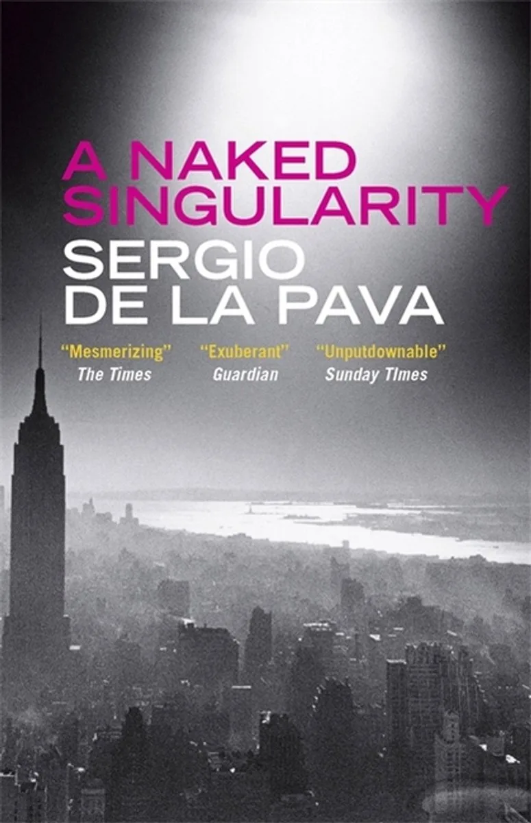 Naked Singularity fra MacLehose Press – billede af bogen