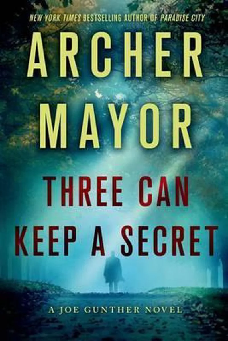 Three Can Keep a Secret von Minotaur Books – Buchfoto